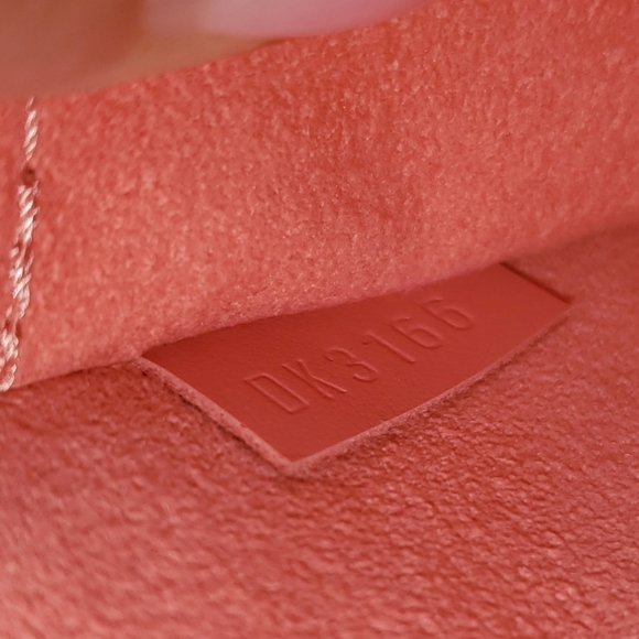 ❌SOLD❌ Louis Vuitton Epi Neverfull MM - Picture 8 of 8